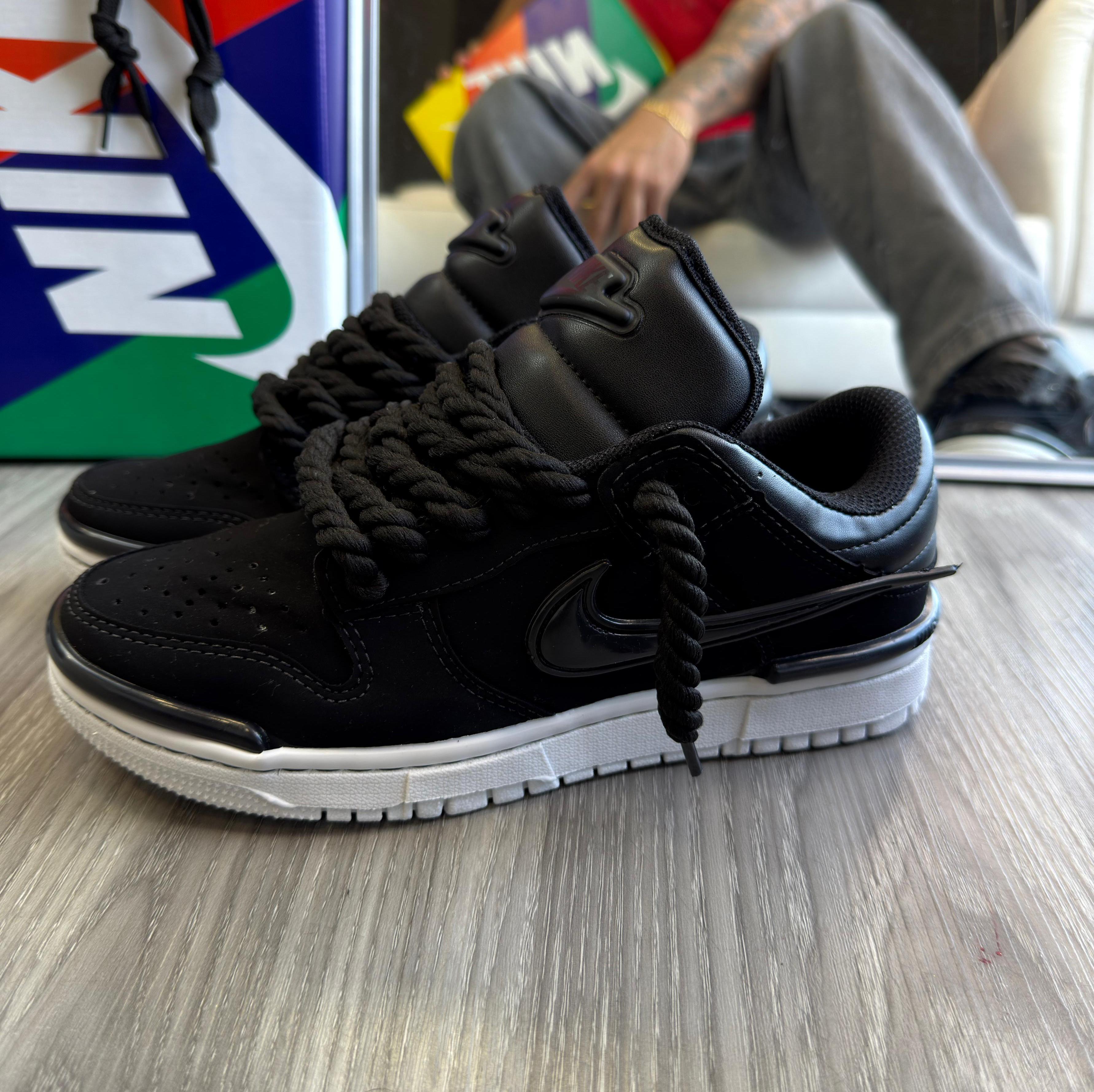 Tênis Nike SB Dunk Twist Preto nobuk e Branco(white) Casual Confortável para Caminhadas e Uso Diário