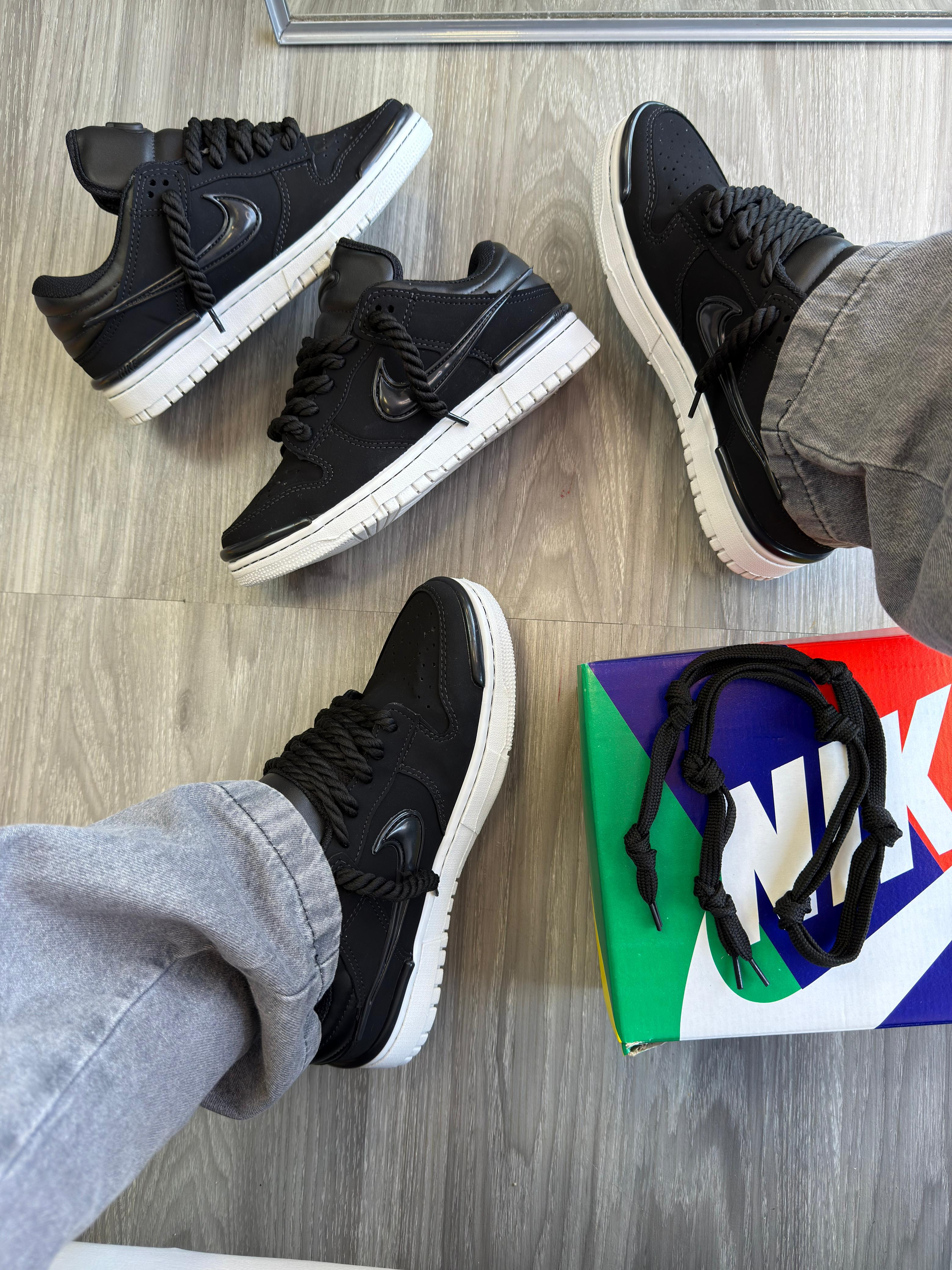 Tênis Nike SB Dunk Twist Preto nobuk e Branco(white) Casual Confortável para Caminhadas e Uso Diário